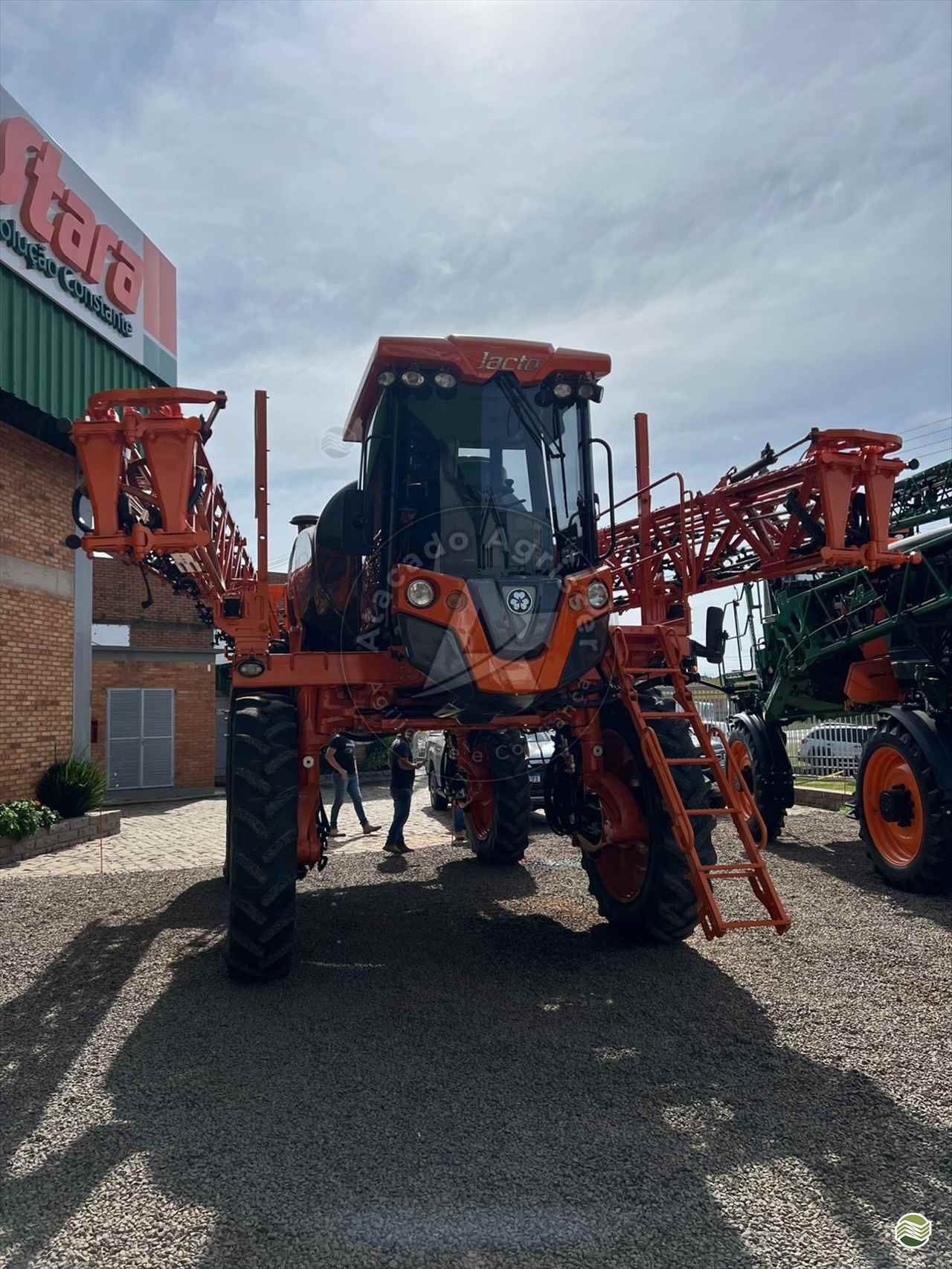 PULVERIZADOR JACTO UNIPORT 3030 Tração 4x4 Atacado Agrisser VACARIA RIO GRANDE DO SUL RS